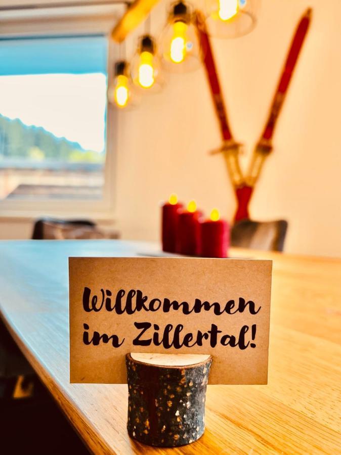 Tiroler Zeitgeist Apartment Fuegen Ngoại thất bức ảnh